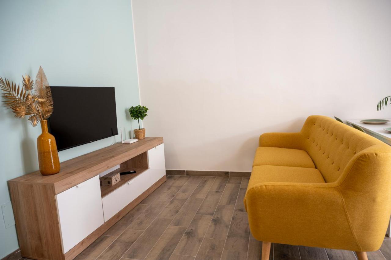 Antica Dogana Apartments Maestrale Террачина Екстер'єр фото